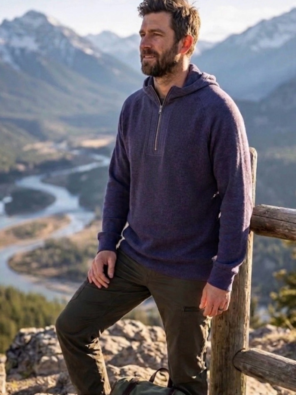 Patagonia Men's Hooded Half-Zip Sweater in Heather